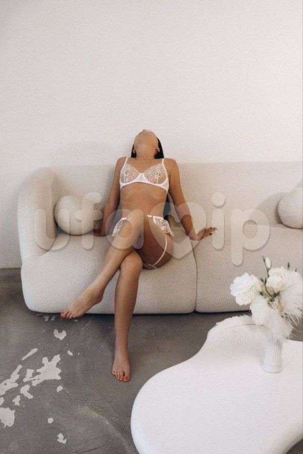 Проститутка Мия фото